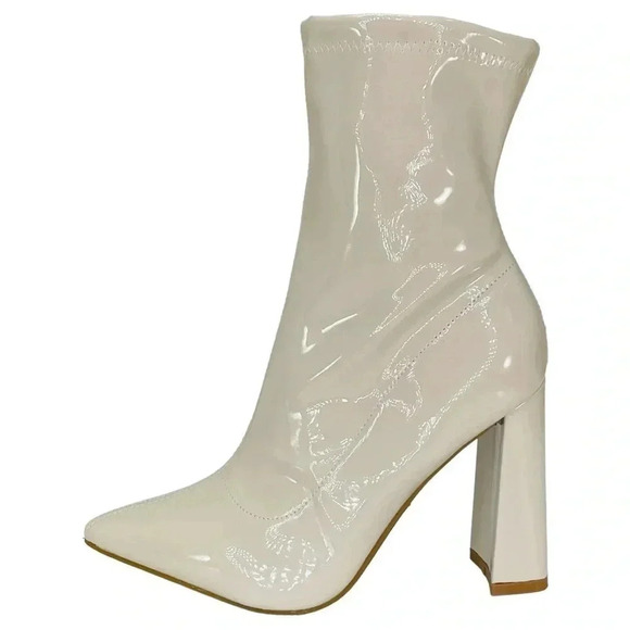 Journee Collection Veralee Ivory Womens Sock Booties Size 6.5M - Picture 3 of 11